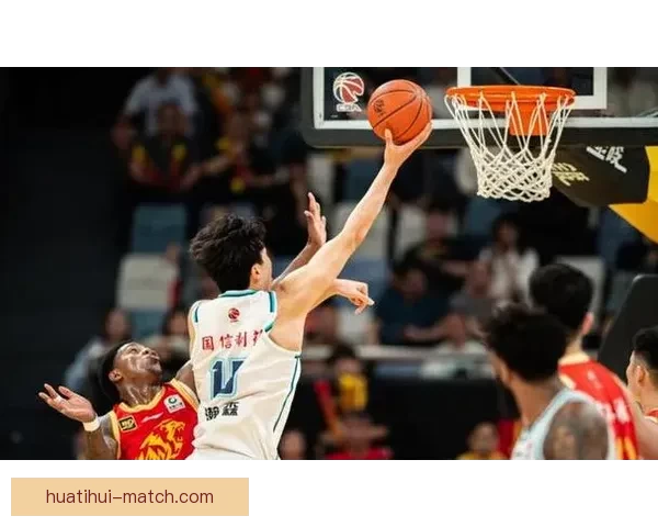 杨瀚森全能表现砍下20分9篮板5助攻惜败奥斯汀马刺错失完美首秀