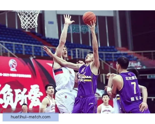 CBA最新排名：广东深圳稳居前四 七至十一名竞争激烈 五队争夺北控12强席位